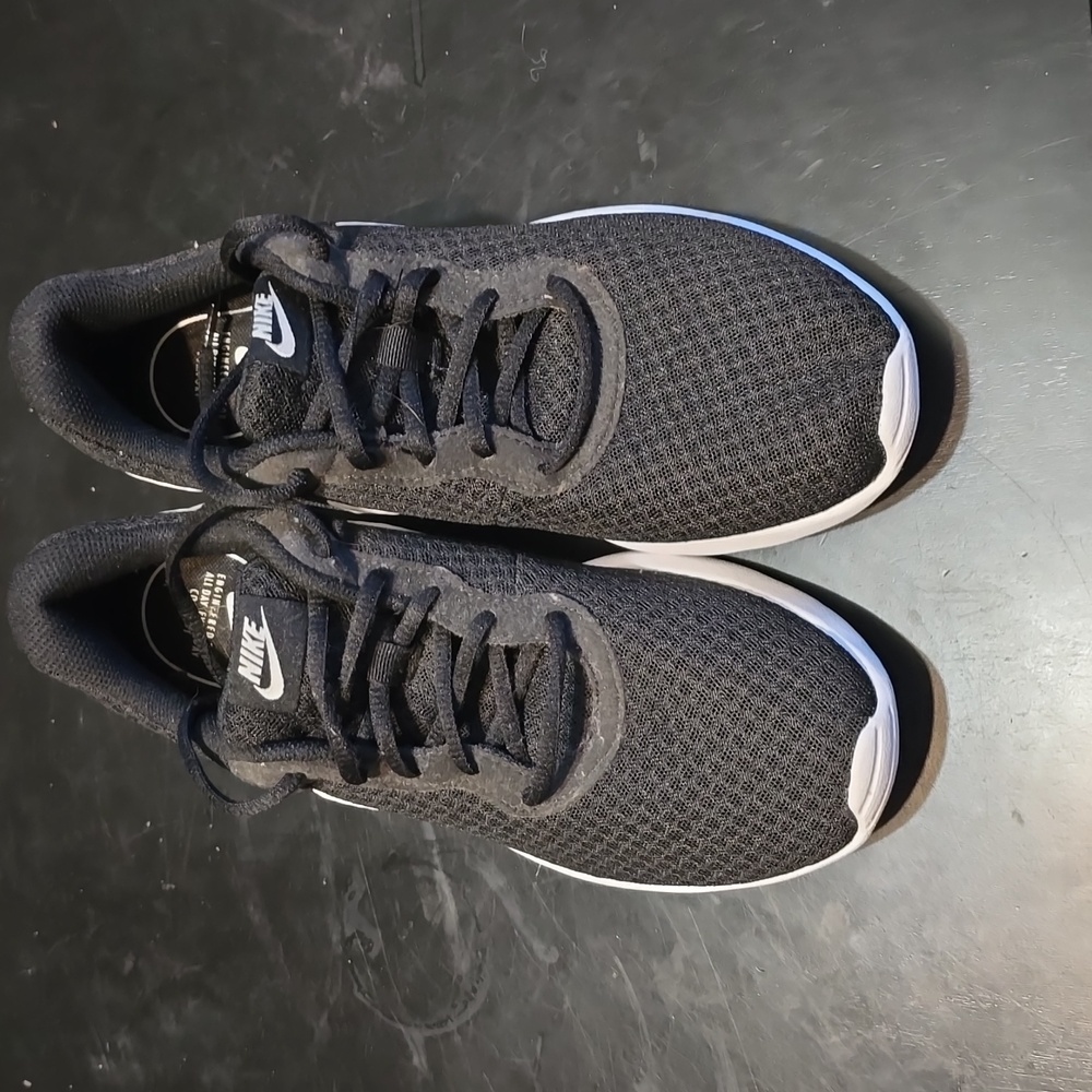 Like nrw womens nike